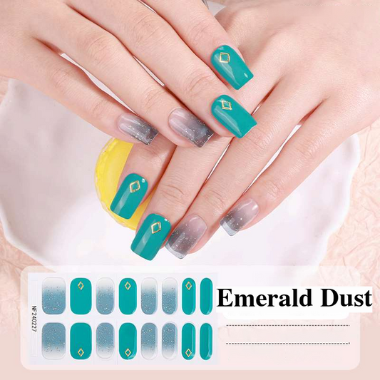 Emerald Dust – UV-Gel-Nagelfolien – StickyNails Studio